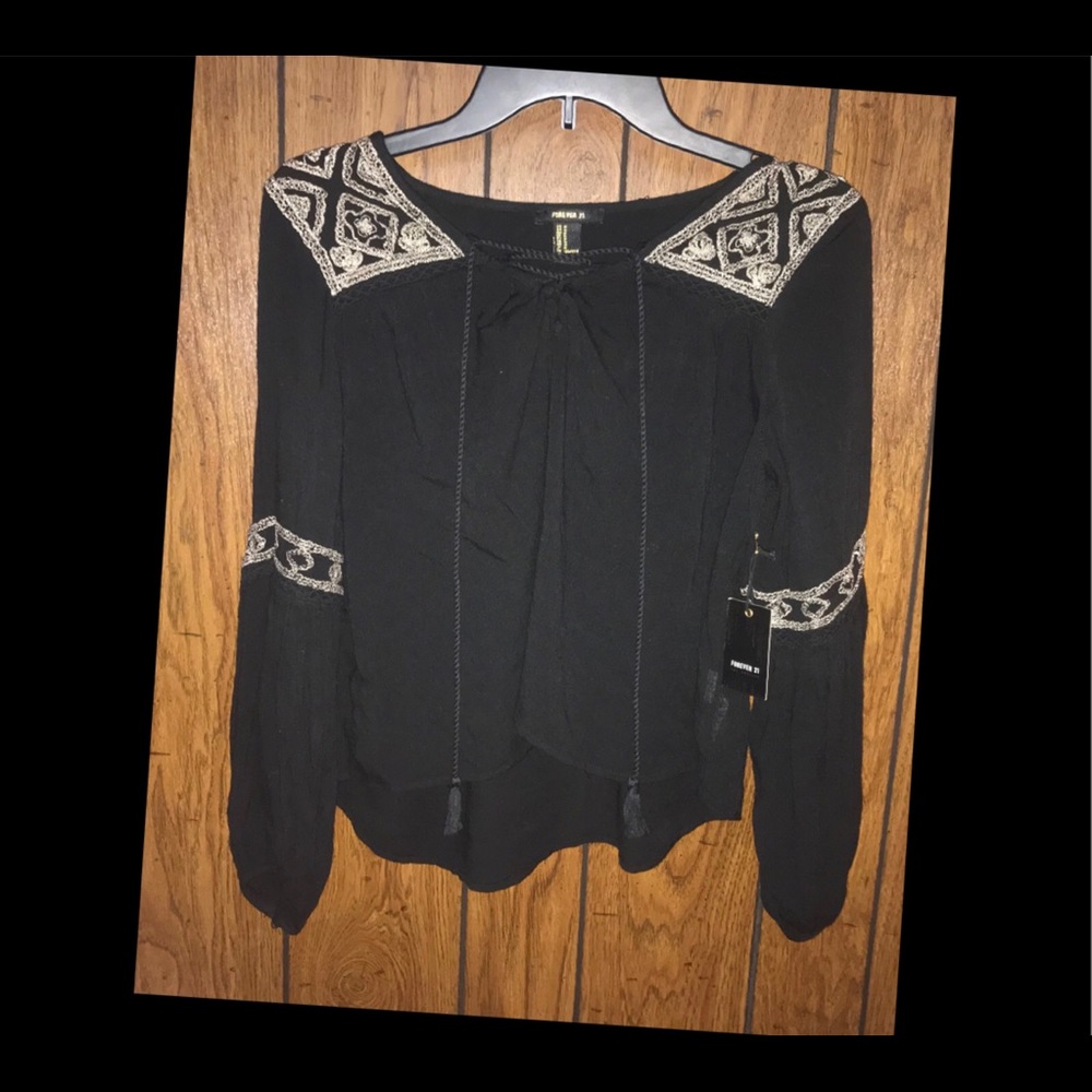 Cute long sleeve top!